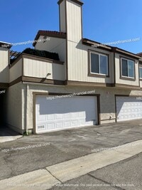 Building Photo - 1220 S Cypress Ave