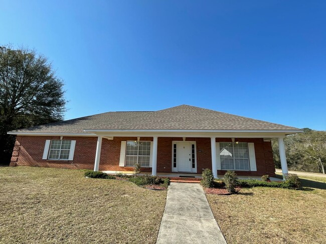 Primary Photo - Oak Lake Estates - Pool w/Pool Care Included!