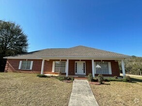 Building Photo - Oak Lake Estates - Pool w/Pool Care Included!