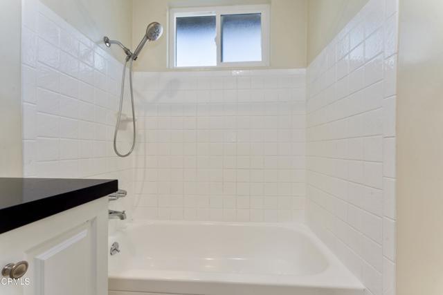 Building Photo - 420 Violet Ave