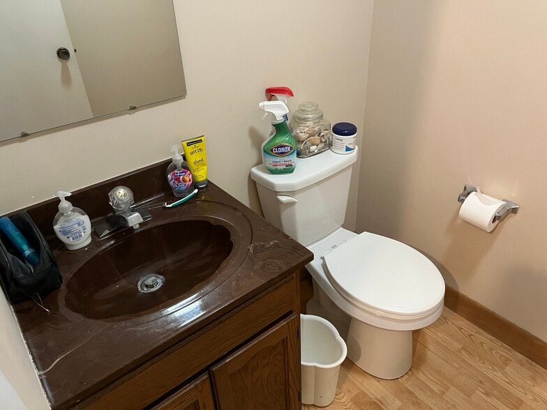 Building Photo - 47 Carol Ct