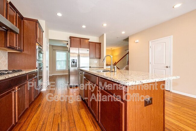 Building Photo - 13117 W Twin Alley
