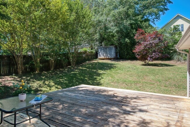 Building Photo - 1110 Berkshire Dr
