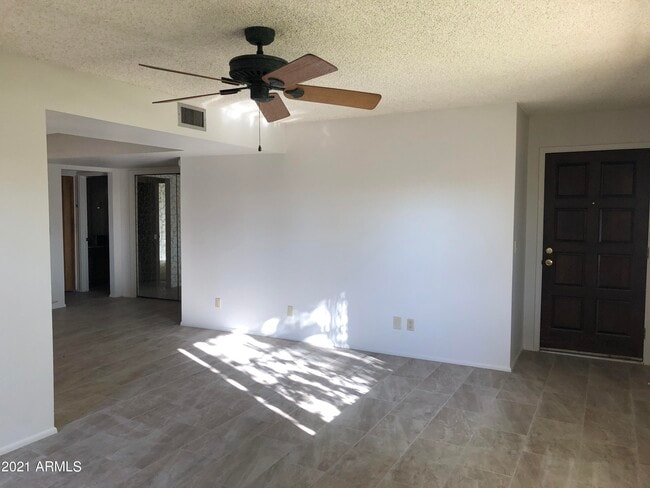 Building Photo - 1550 N Stapley Dr