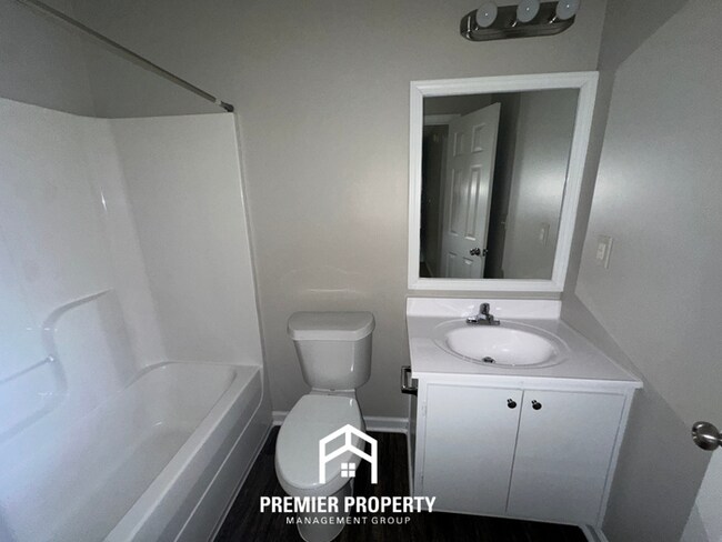 Building Photo - Beautiful 2-Story 3BR/2.5BA Cordova Home | 1,734 Sq Ft, High Ceilings & 2-Car Garage