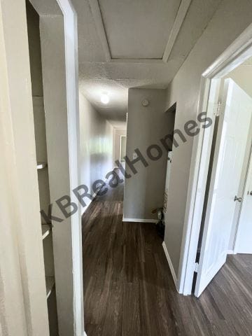 Building Photo - 6 E McKellar Ave