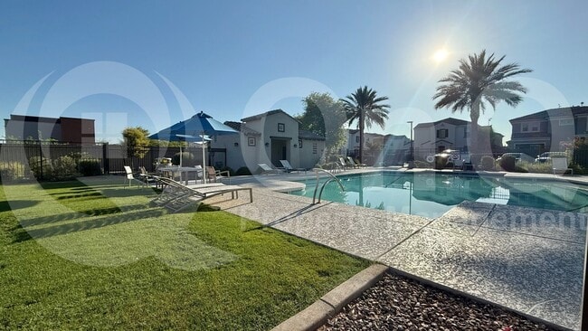 Building Photo - 708 N Bay Dr