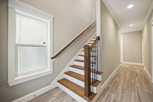 Building Photo - 2820 Princeton St