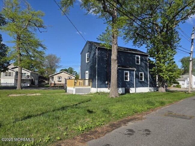 Building Photo - 82 Twilight Ave