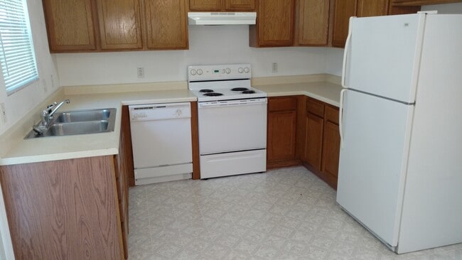Building Photo - 539 Ponderosa Ave