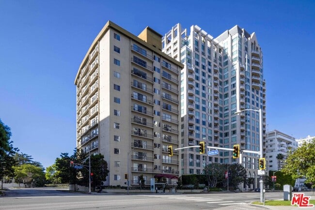 Building Photo - 10747 Wilshire Blvd