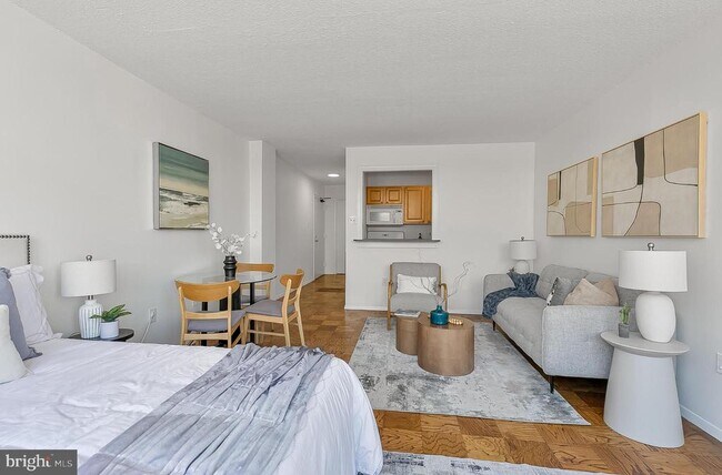 Building Photo - 1301 20th St NW