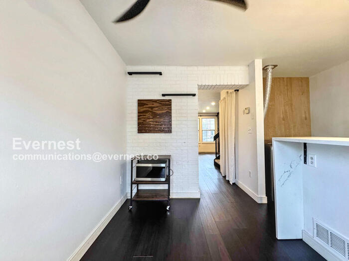 Building Photo - 9694 W Chatfield Ave