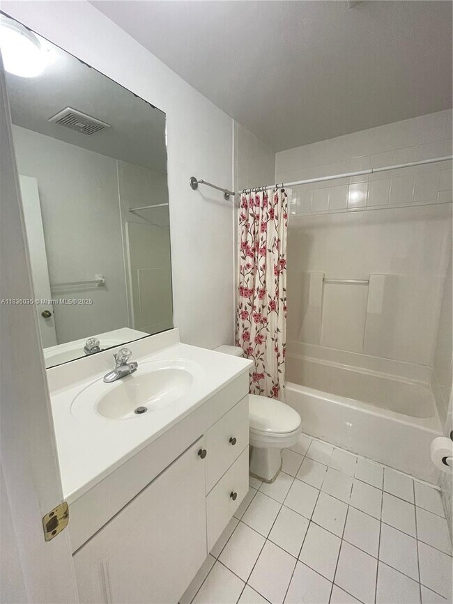 Building Photo - 15869 SW 70th Terrace