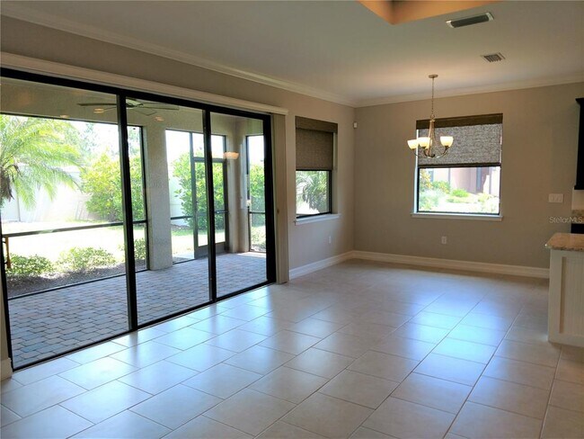 Building Photo - 654 Resolute Ln