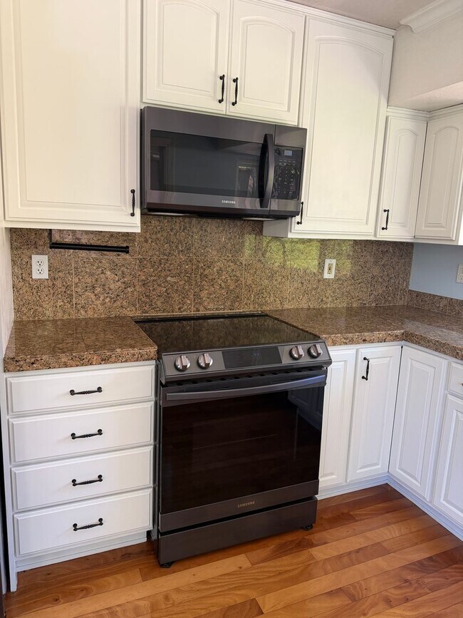 Building Photo - 5447 Anselmo Ct