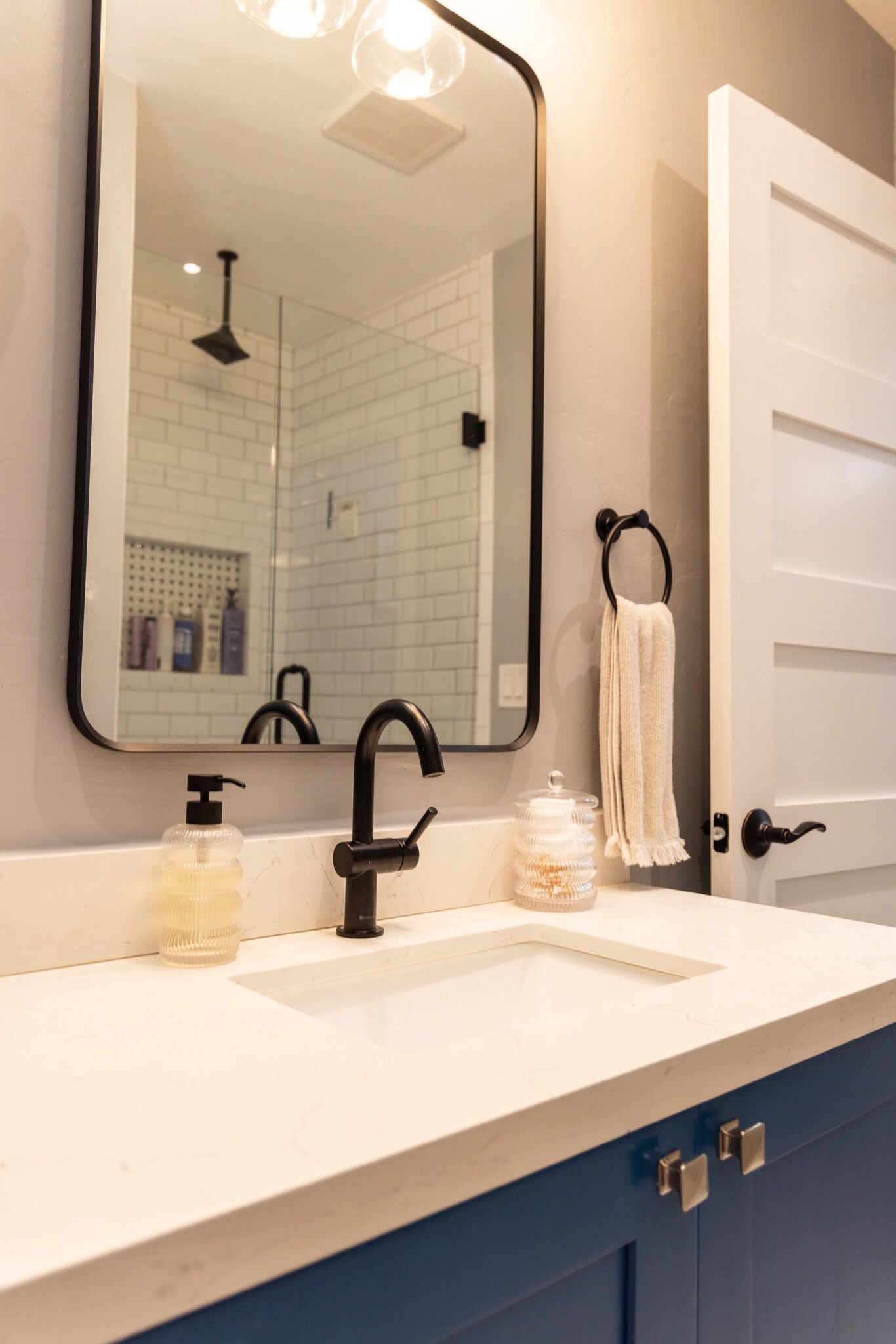 Primary Bathroom (sink) - 1359 E Whitton Ave