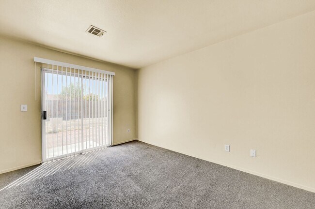 Building Photo - 2739 E Colton Ave