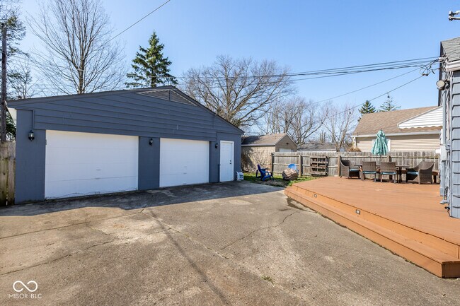 Building Photo - 2603 Dell Zell Dr
