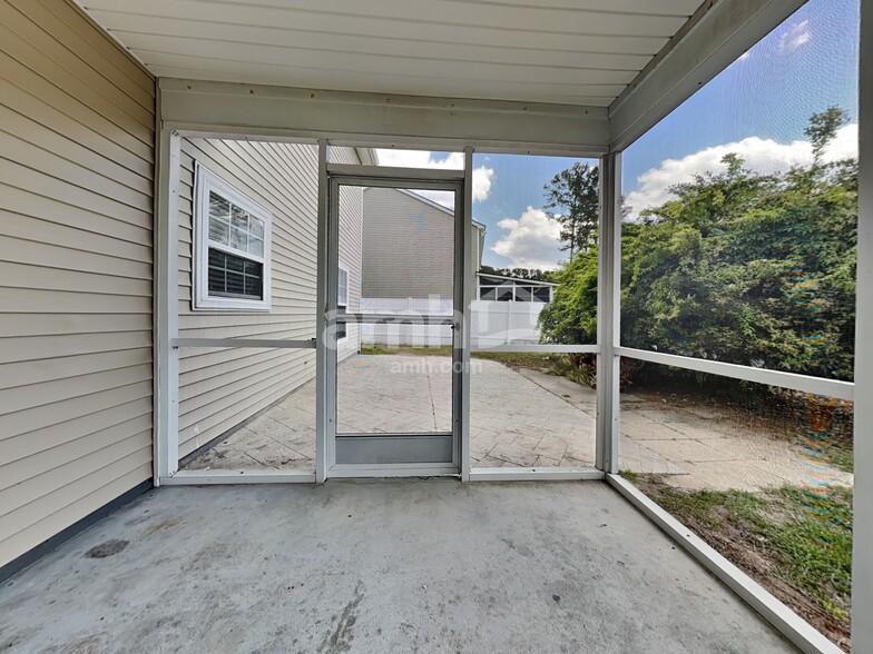 Building Photo - 97 Pine Ridge Dr