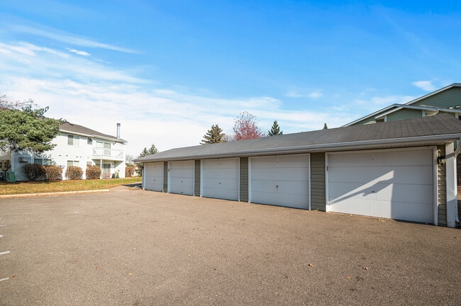 Building Photo - 2482 Cobble Hill Alcove