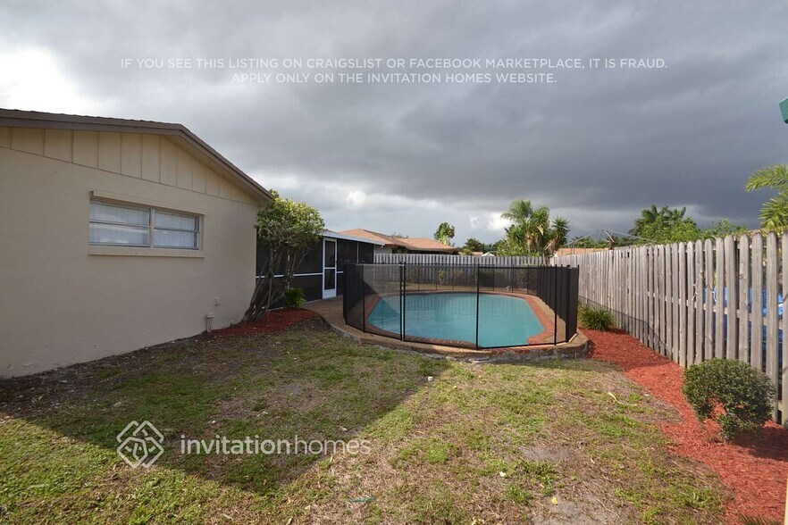 Building Photo - 6730 NW 22nd Terrace