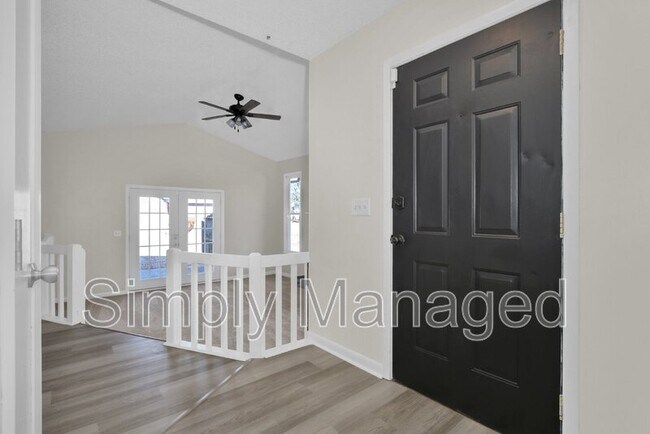 Building Photo - 7345 Pebblebrook Dr