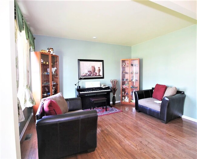 Building Photo - 2331 Pagosa Springs Dr
