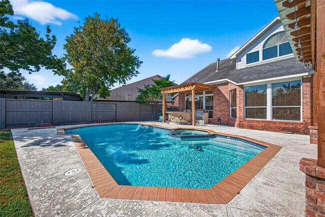 Building Photo - 12431 Rosa Ridge Ln