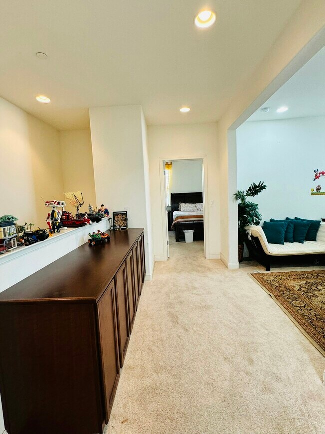 Building Photo - 3166 Vittoria Loop