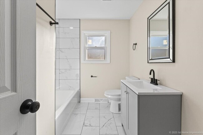 Building Photo - 17740 N Clyde Ave