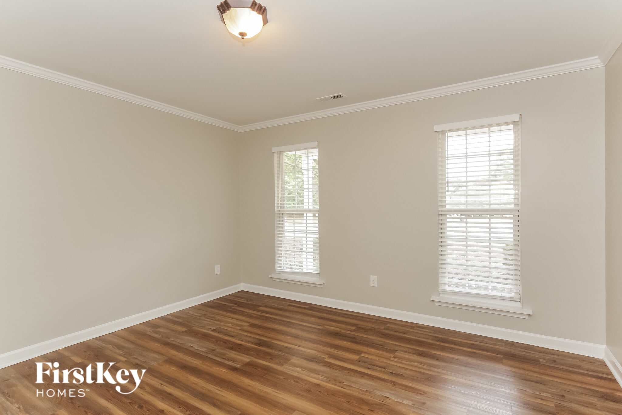 Building Photo - 6111 Forest Pond Dr