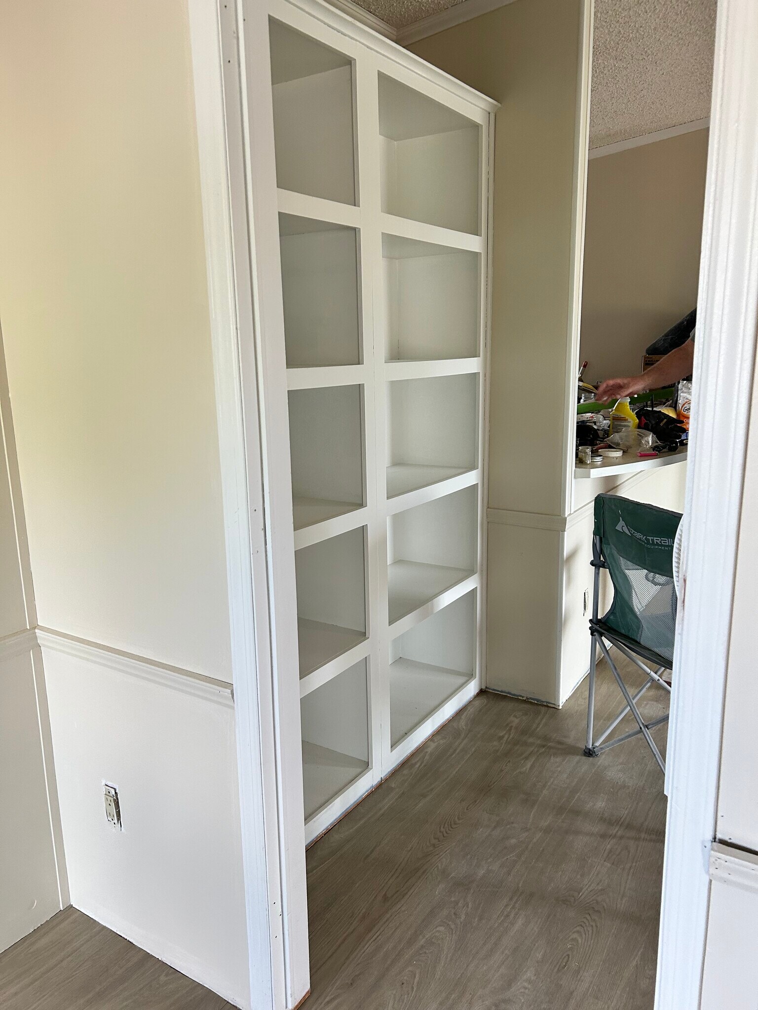 Huge bookcase in family room. - 917 Castle Rock St