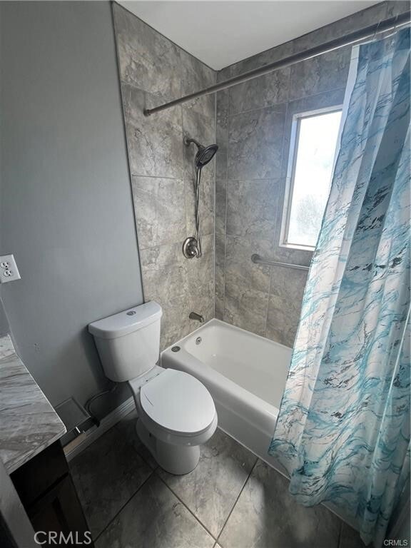 Building Photo - 12213 Pine St