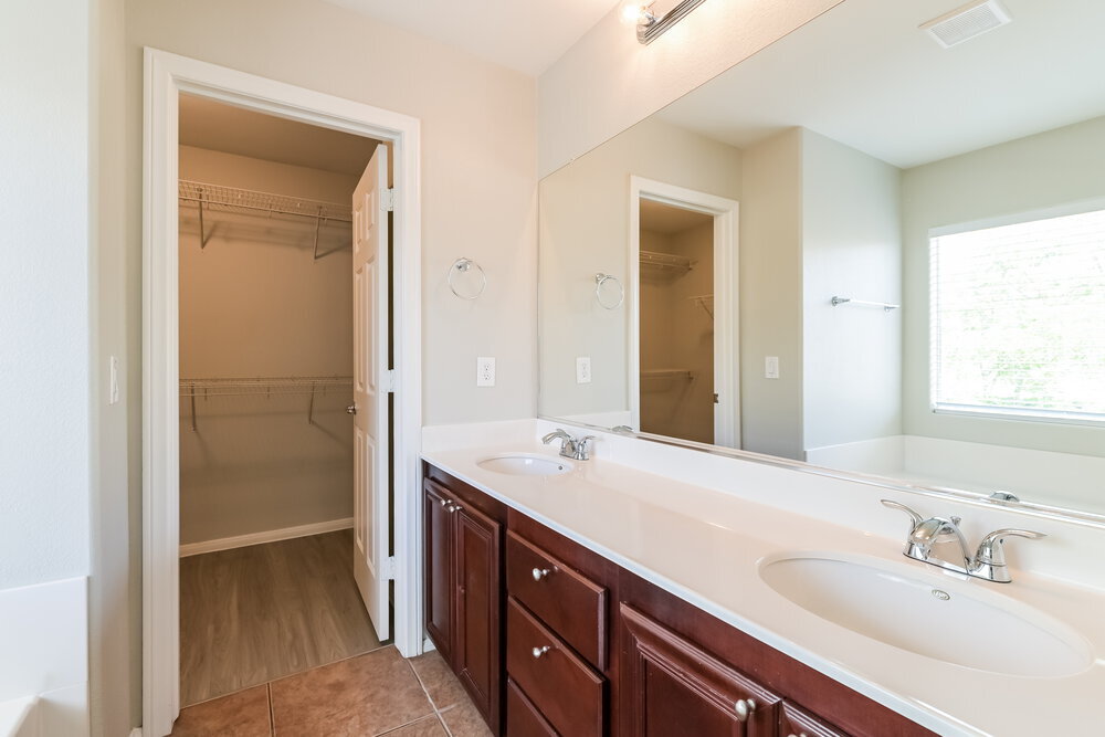 Building Photo - 4150 Buteo Ln