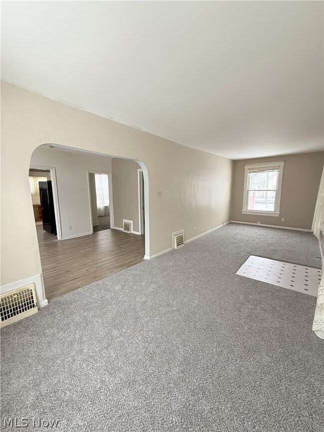 Building Photo - 1253 California Ave