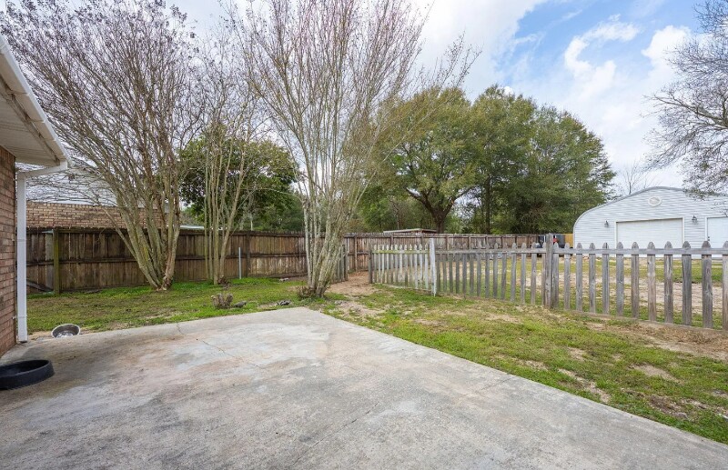 Building Photo - 4770 Coronado Cir
