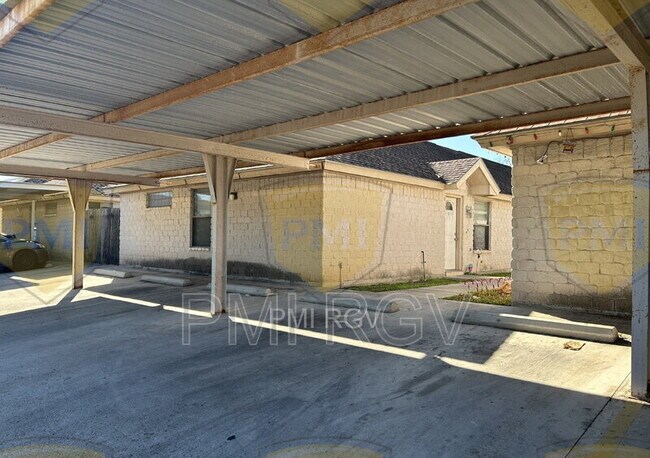 Building Photo - 604 Horizon Peak