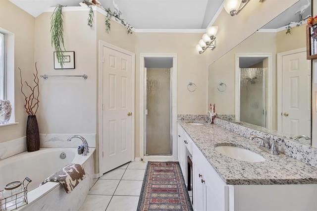 Building Photo - 6813 Hadley Dr