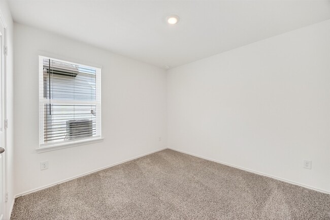 Building Photo - 3710 Marino Mile Dr