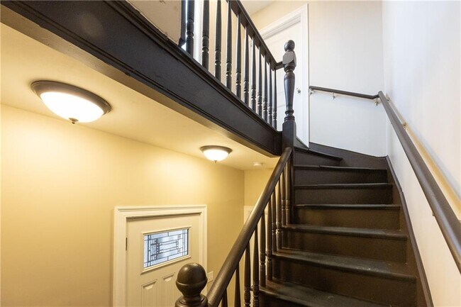 Building Photo - 214 Silver Spring St