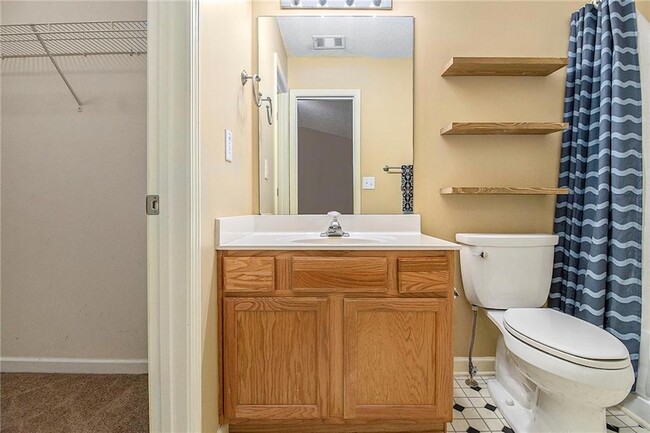 Building Photo - 2781 Parkway Cove