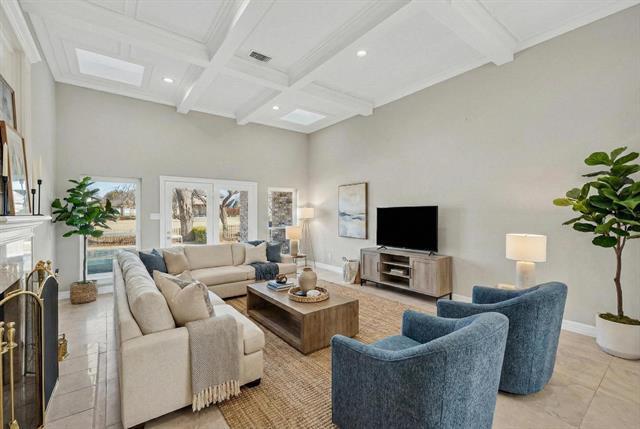 Building Photo - 2648 Brookside Dr