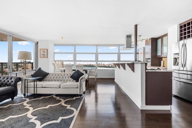 Building Photo - 6050 JFK Blvd E