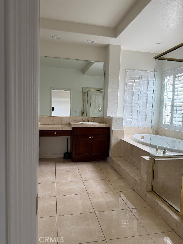 Building Photo - 27761 Daisyfield Dr