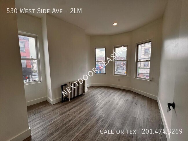 Building Photo - 530 West Side Ave