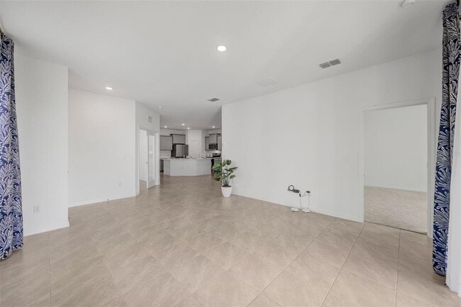 Building Photo - 2555 Bending Bonsai Dr