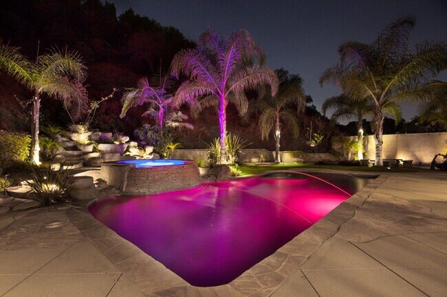 Building Photo - ABSOLUTELY STUNNING ENTERTAINER HOME (4 be...