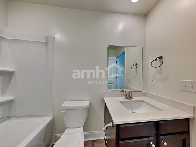 Building Photo - 1617 Lamplighter Ln