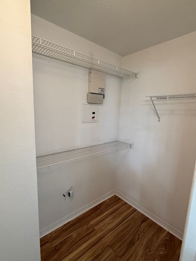 Building Photo - Coming Soon!  3 BR/2.5BA | Newly Renovated Townhome | In-Unit Laundry| Parking in Westchase!